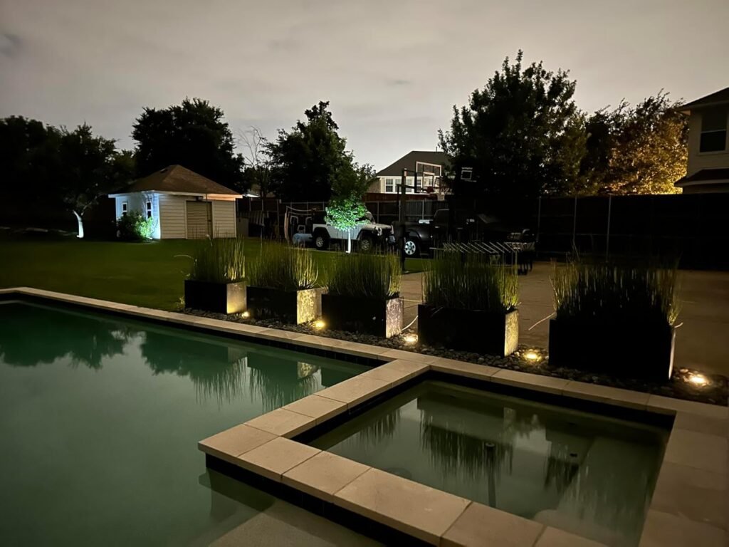 Image #1 from Gloria